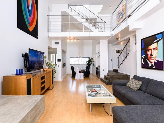 3rd image of 1271 Stoner Ave APT 305