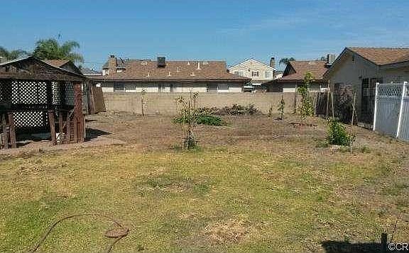 Extra large backyard