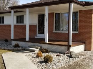 13136 Gildersleeve St, South Rockwood, MI 48179