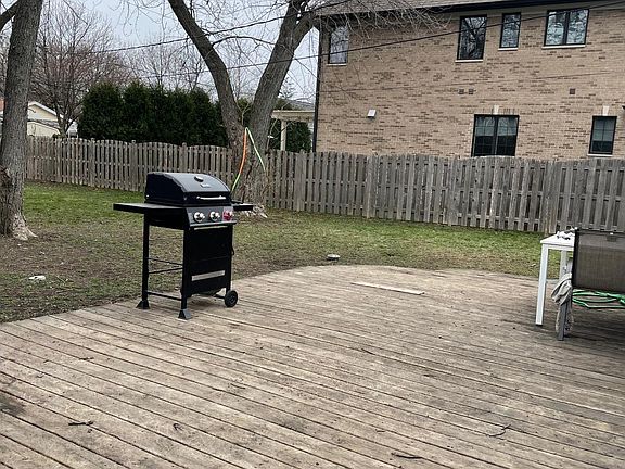 5th image of 1696 Holly Ave