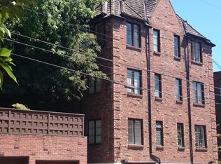 1305 E Republican St APT 2, Seattle, WA 98102