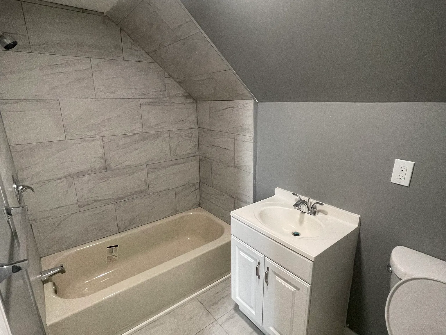 16 N 18th St — Photo 4