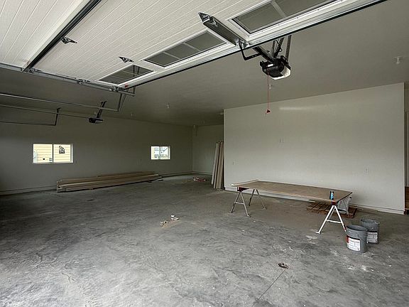 3rd image of 6412 E Fieldview St