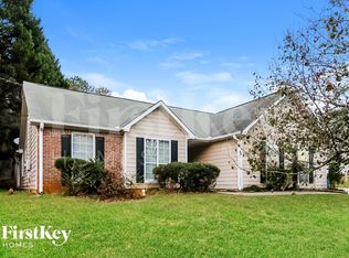 6206 Amberly Rd, Rex, GA 30273
