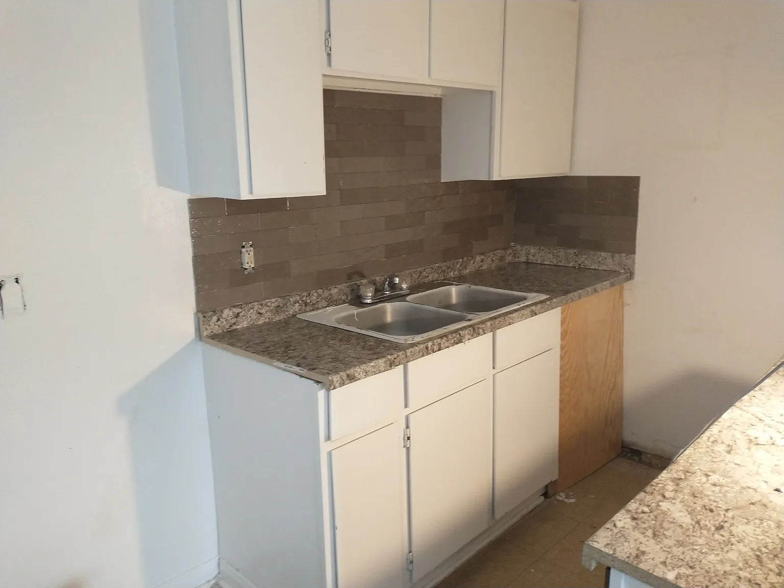 1 bed, $875 — Photo 2