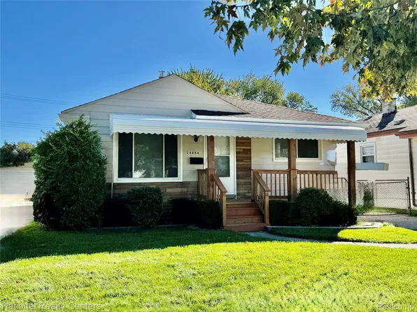 24884 Hayes Ave, Eastpointe, MI 48021