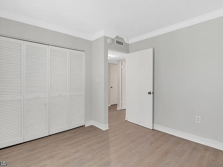 1830 Maravilla Ave #806 — Photo 21