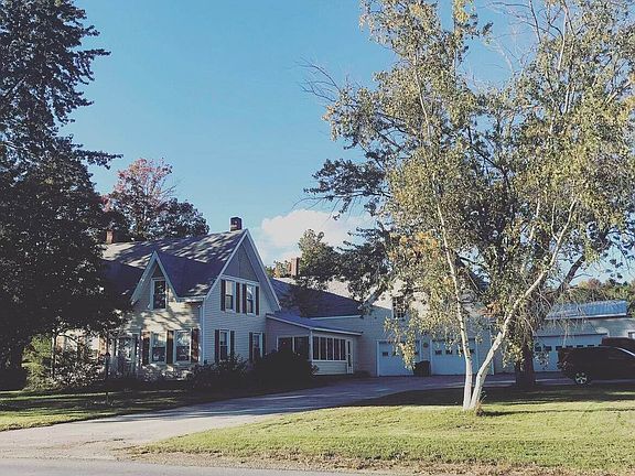3rd image of 299 Fuller Rd