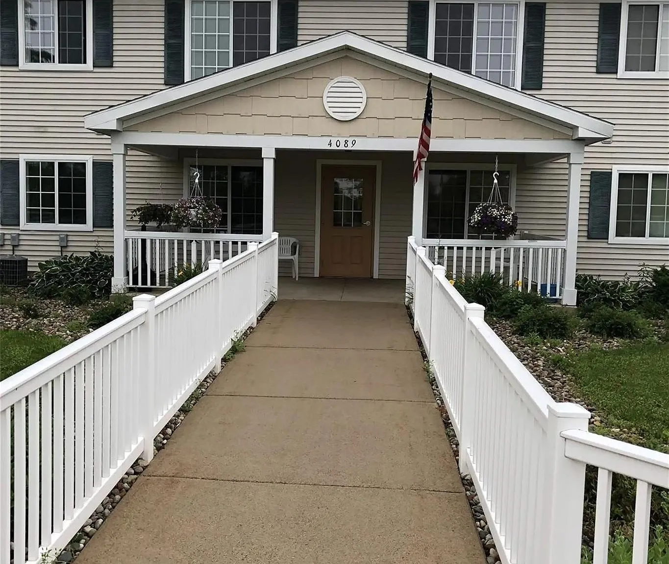 1 bed, 1.0 bath, $709 — Photo 1