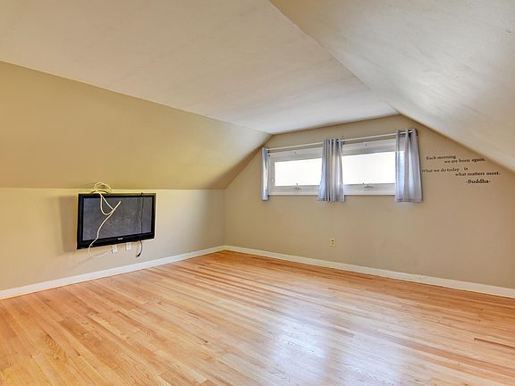 3rd image of 73 Wepawaug Dr