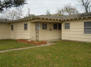 1546 13th Ave N, Texas City, TX 77590
