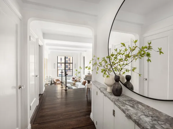 49 East 96th Street image 9 of 14