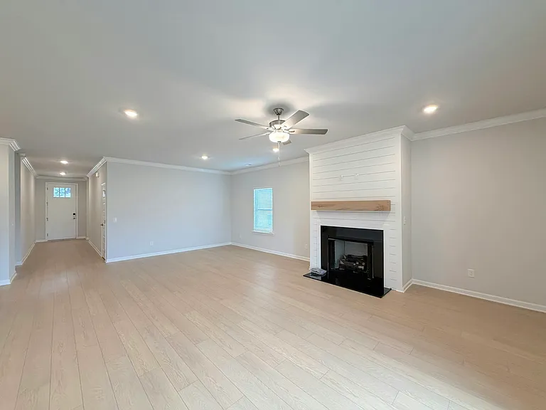 137 Clift Creek Dr — Photo 8