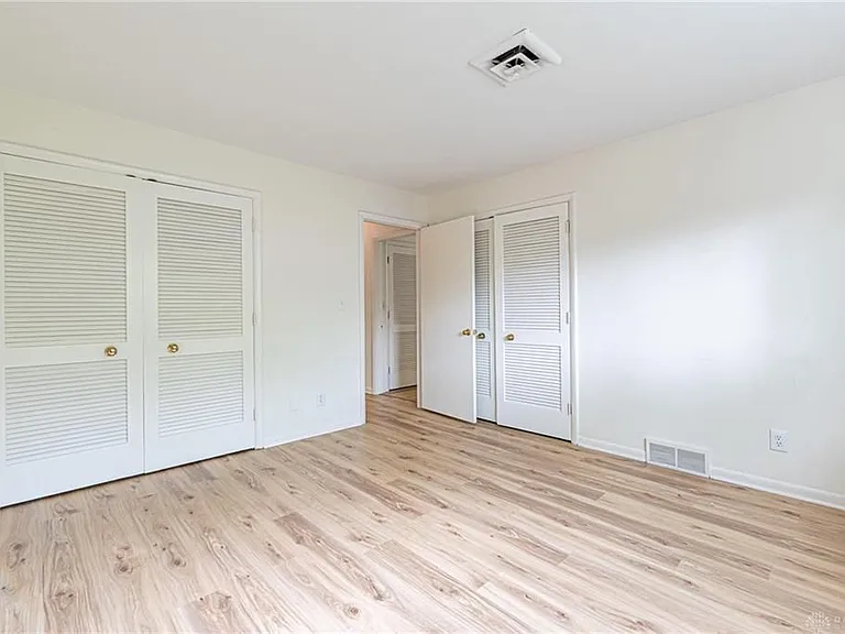 3401 Southdale Dr #5 — Photo 12