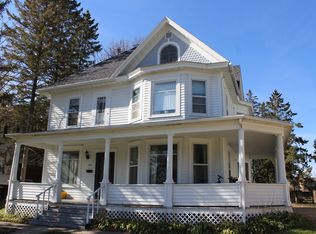 330 Hickory St, Platteville, WI 53818