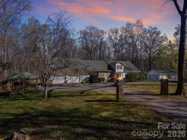 188 Oak Forest Cir, Gaffney, SC 29341