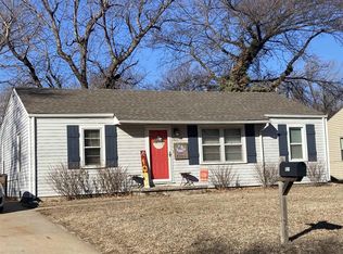 921 N Derby Ave, Derby, KS 67037
