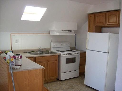 4th image of 923-B N Tower Ave