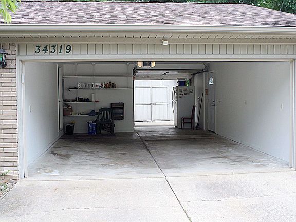 5th image of 34319 Lakewood Dr