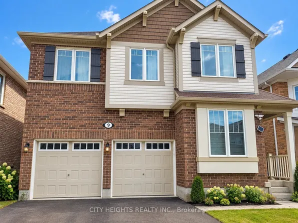 9 Fenchurch Dr, Brampton, ON L7A 4G5
