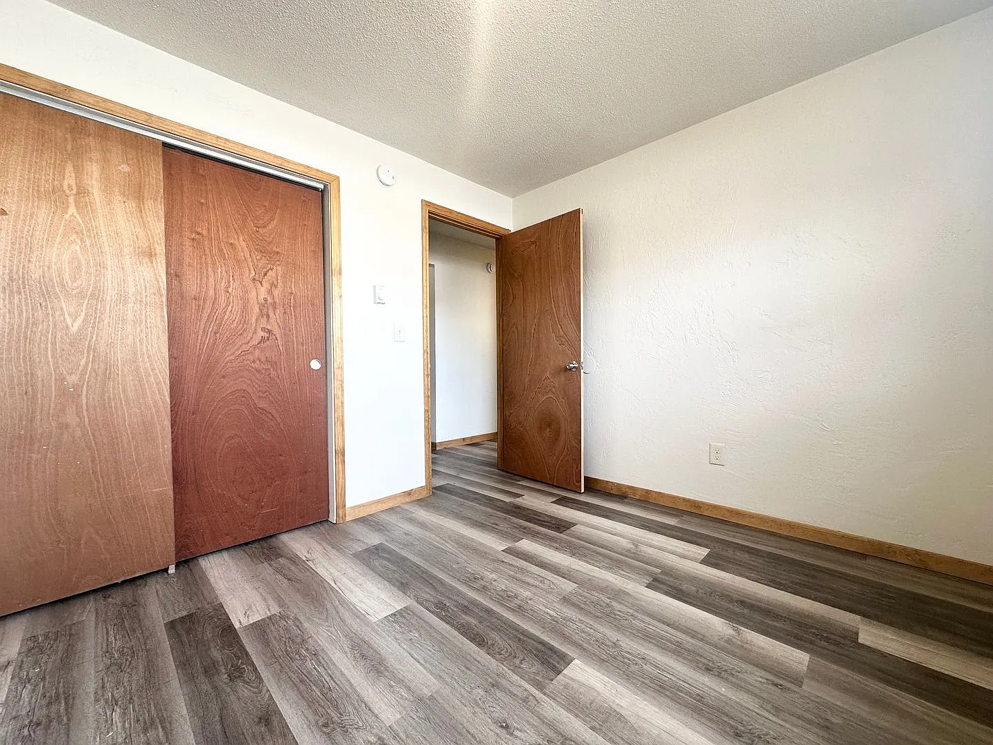 Imperial Heights -2238 — Photo 3