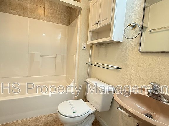 5th image of 211 S Quincy St Unit C