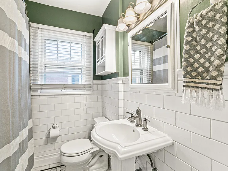 1083 S Clarkson St — Photo 14