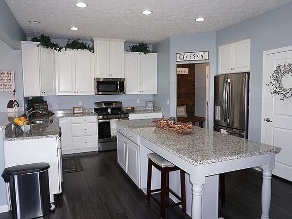 5th image of 8510 Forest Valley Dr