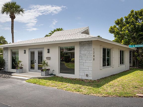 2nd image of 1208 Moonmist Cir #M-7