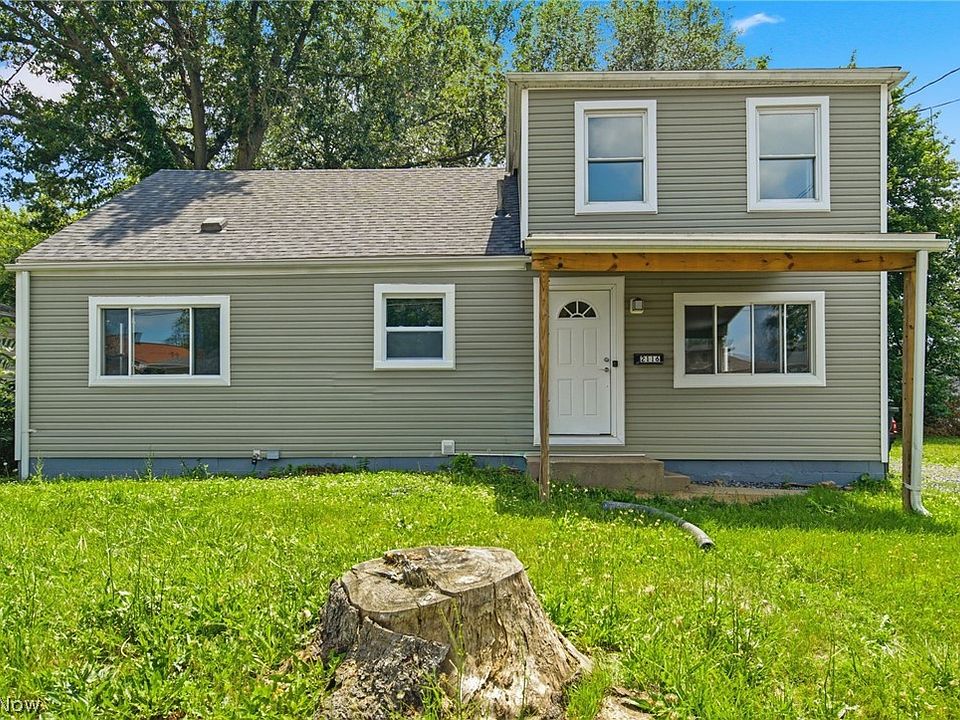 1st image of 2116 25th St NE