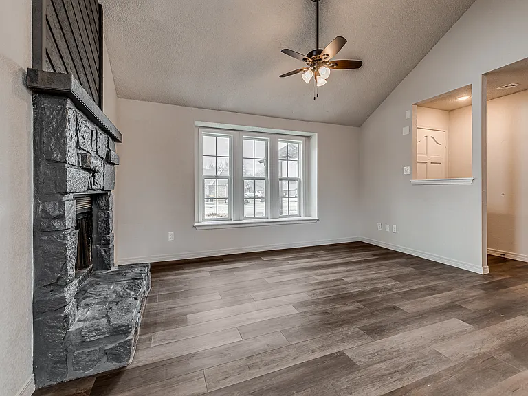 14527 S Maple Pl — Photo 8