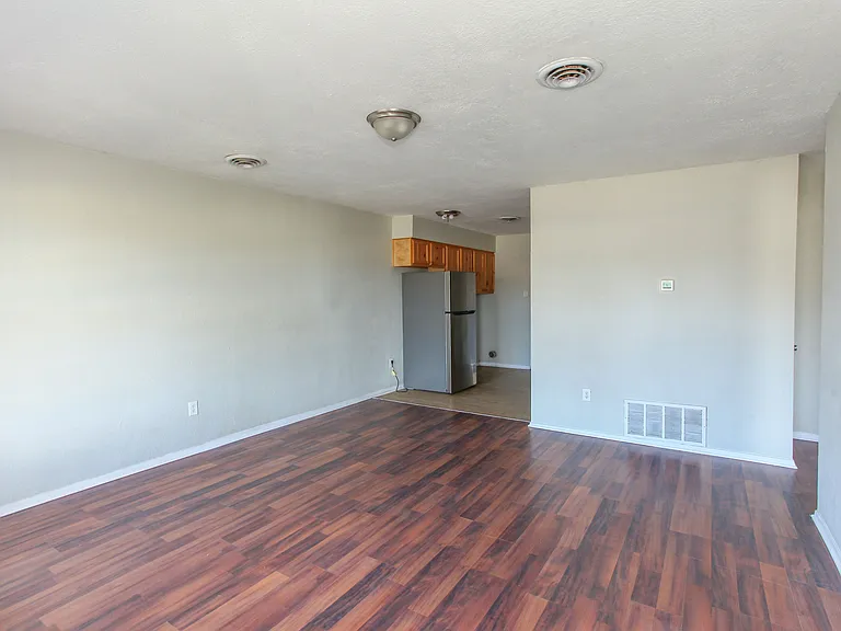 1406 S Goliad St #A — Photo 10