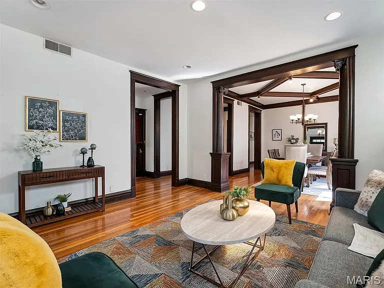3548 Victor St #2W — Photo 6