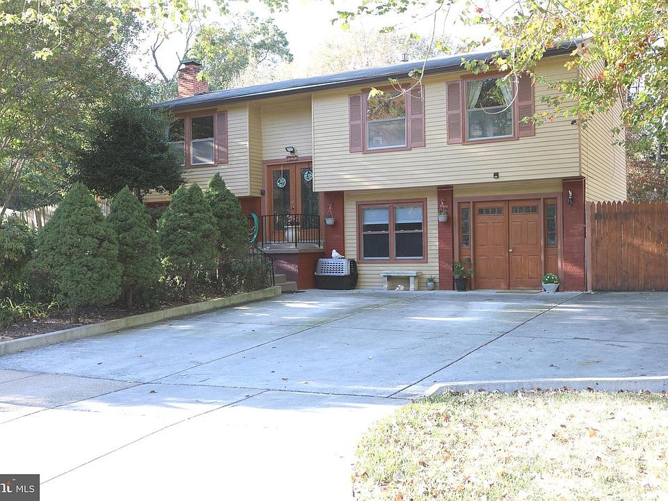 1st image of 1320 Rainbow Dr