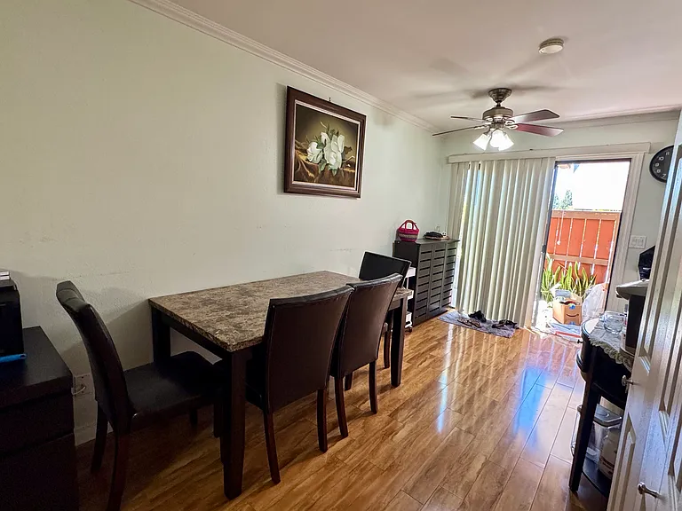 9463 Gold Coast Dr #H5 — Photo 6