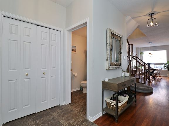 4th image of 257 Rustic Hills Cres #1