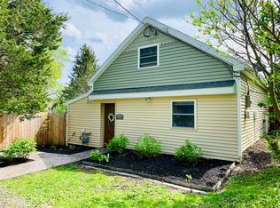 3828 Warners Rd, Syracuse, NY 13209
