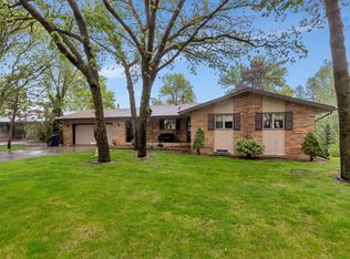 2916 Golf View Ct, Saint Cloud, MN 56301
