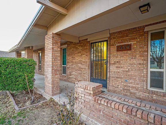 4th image of 1009 Avondale Dr