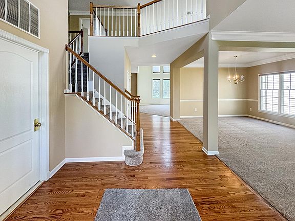 3rd image of 5522 Hillsman Farm Ln