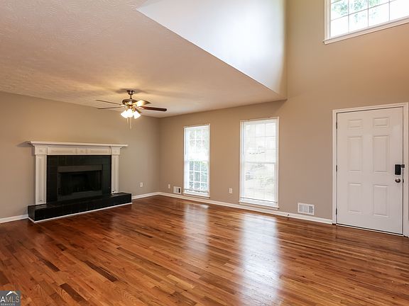 5th image of 3431 Quail Hollow Trl