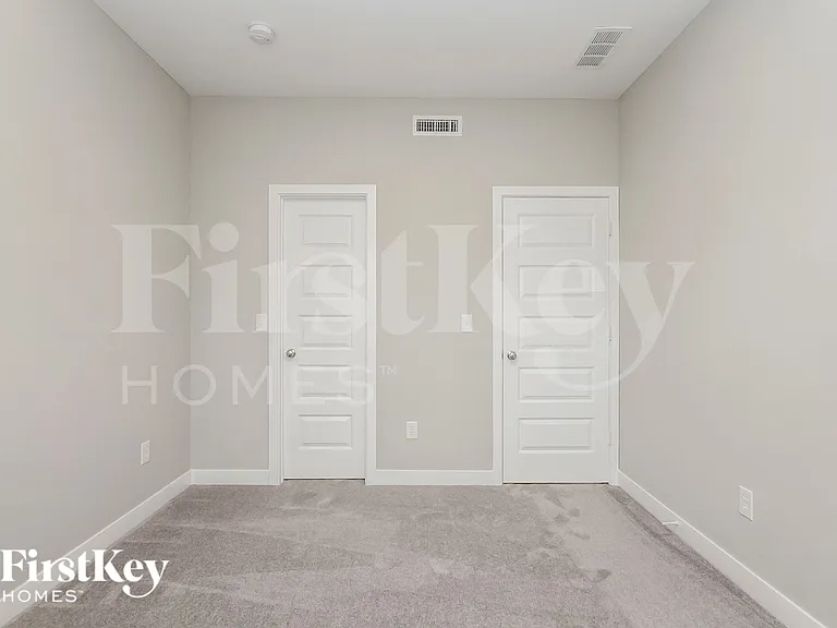 2335 S Carlota Dr — Photo 12