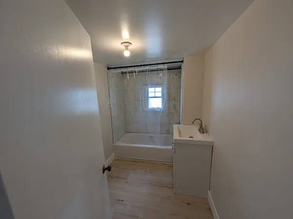 401 S Main St, Austin, MN 55912