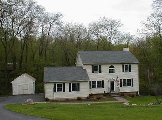15 Brighton St, Danbury, CT 06810