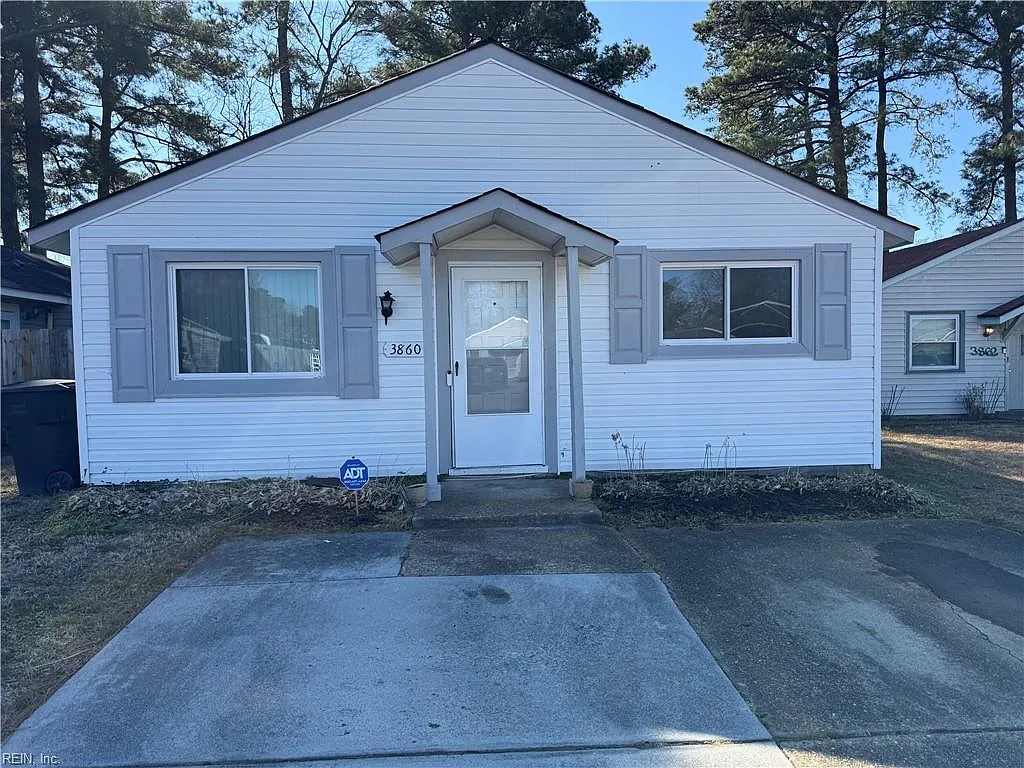 4 bed, 2.0 bath, 1508 sqft, $2,300 — Photo 1