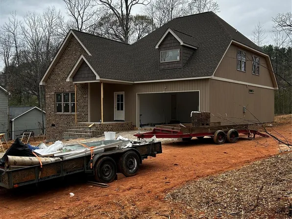 310 Oak Knl, Hildebran, NC 28637