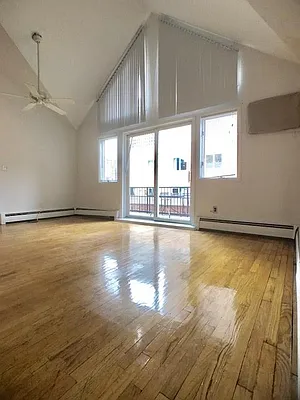 Rented by Mason Real Estate | media 12