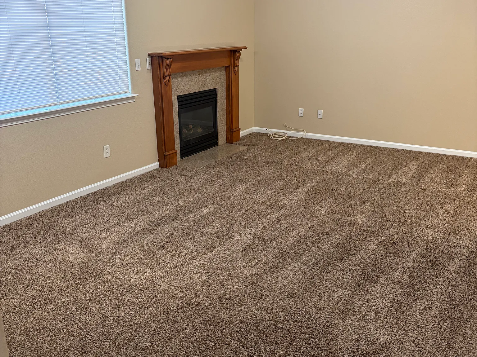 2 bed, 850 sqft, $1,400 — Photo 1