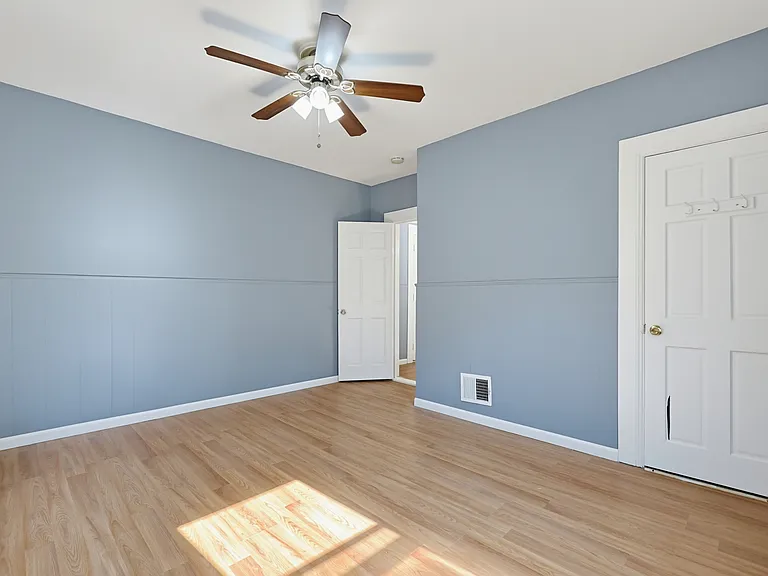 12-12R Granite St #1 — Photo 7