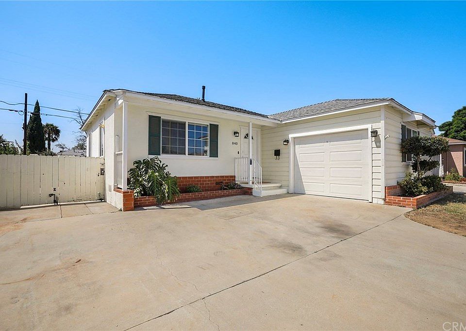 1st image of 840 W 148th Pl